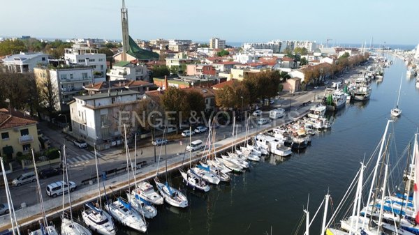 appartamento in vendita a Rimini in zona San Giuliano a Mare
