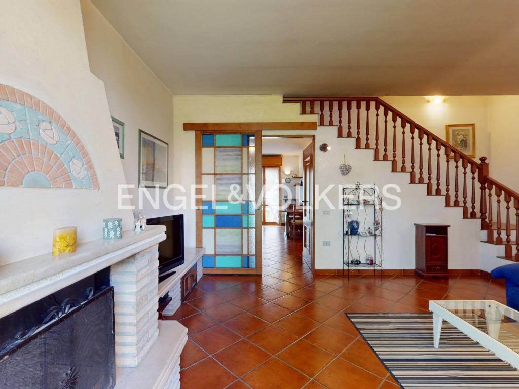 casa indipendente in vendita a Rimini in zona Viserba