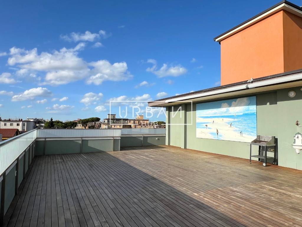 appartamento in vendita a Rimini in zona Miramare di Rimini