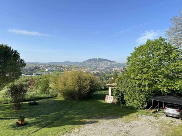 casa indipendente in vendita a Rimini in zona Grotta Rossa