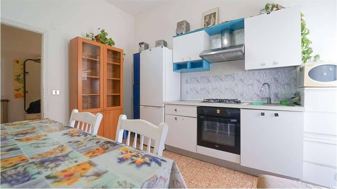 appartamento in vendita a Rimini in zona Miramare di Rimini
