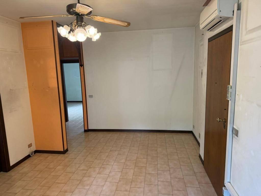 appartamento in vendita a Rimini in zona Miramare di Rimini
