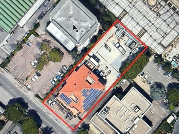 locale commerciale in vendita a Rimini in zona Miramare di Rimini