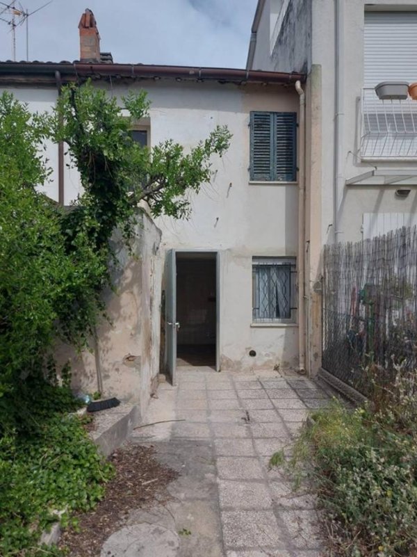 casa indipendente in vendita a Rimini in zona Borgo San Giuliano