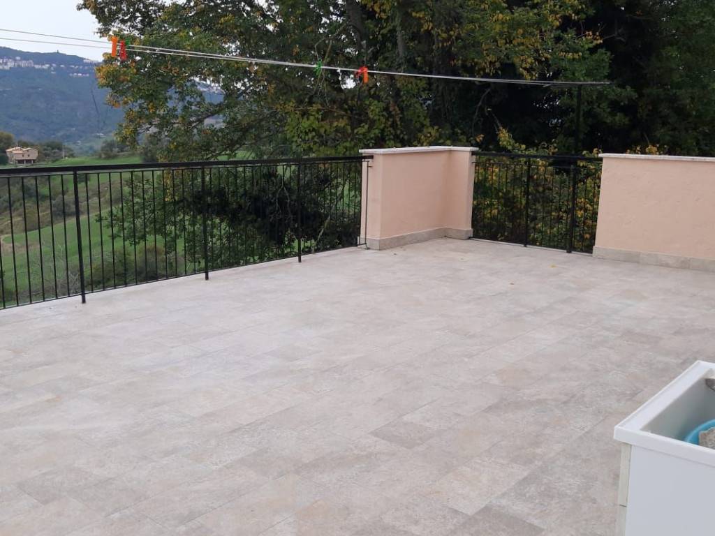 casa indipendente in vendita a Rimini in zona Spadarolo