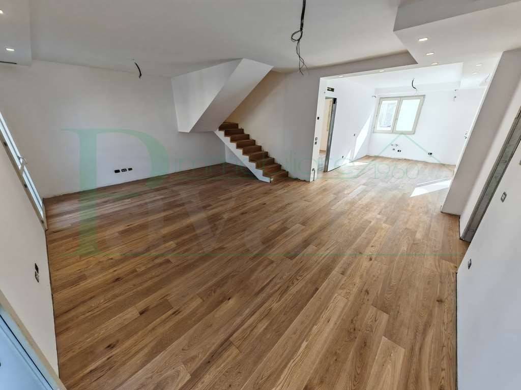 casa indipendente in vendita a Rimini in zona Fiera Vecchia