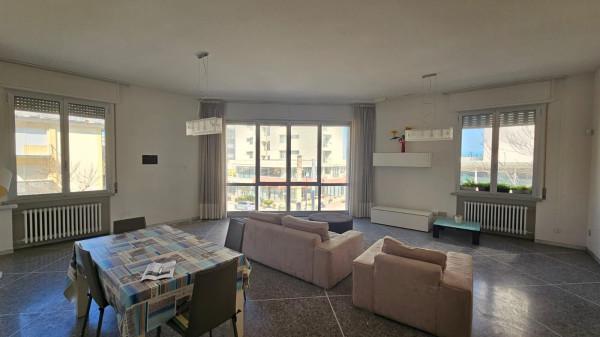 appartamento in vendita a Rimini in zona Miramare di Rimini