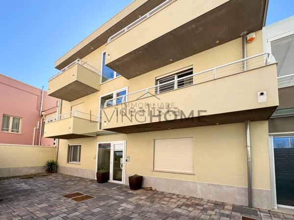 appartamento in vendita a Rimini in zona Rivabella
