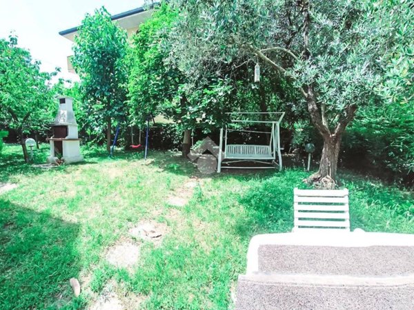casa indipendente in vendita a Rimini in zona Torre Pedrera