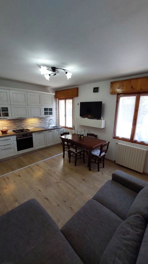 casa indipendente in vendita a Rimini