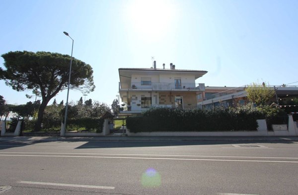 appartamento in vendita a Rimini in zona Miramare di Rimini