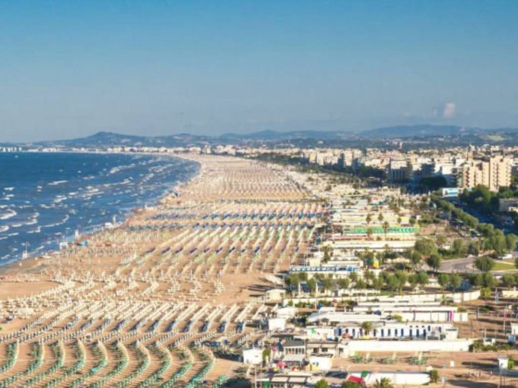 intera palazzina in vendita a Rimini in zona Bellariva