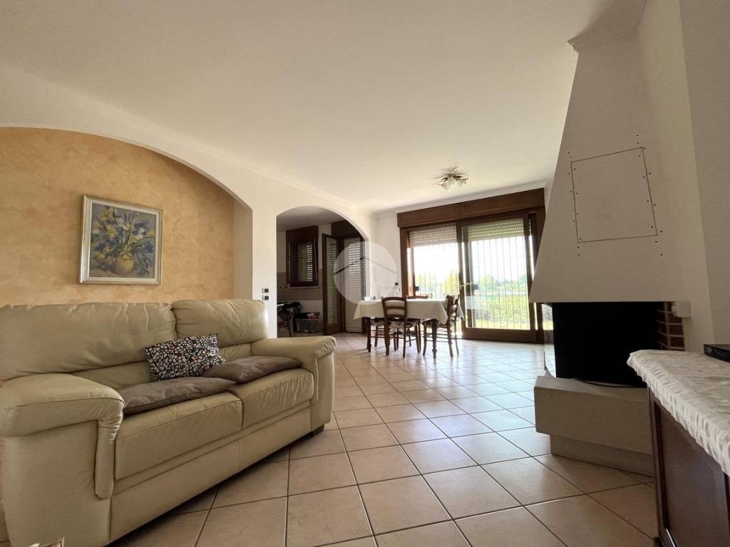 casa indipendente in vendita a Rimini in zona Rivabella