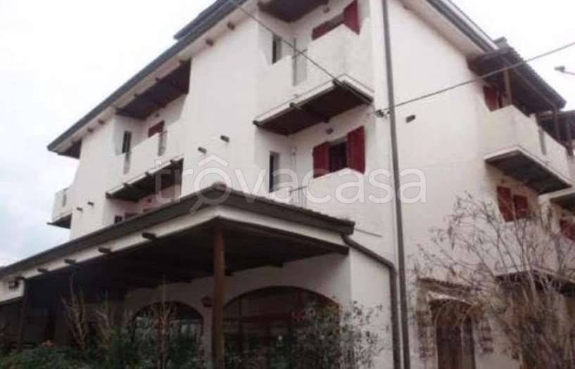 negozio in vendita a Rimini in zona Lagomaggio