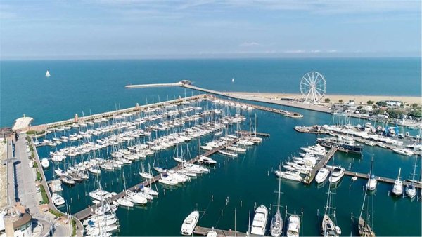 appartamento in vendita a Rimini in zona San Giuliano a Mare