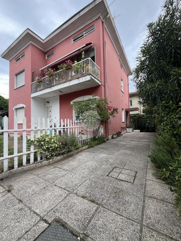 appartamento in vendita a Rimini in zona Borgo San Giuliano