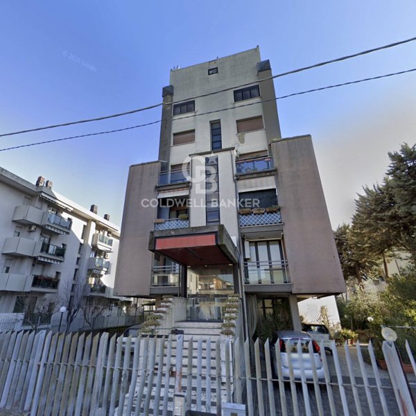 casa indipendente in vendita a Rimini in zona Fiera Vecchia