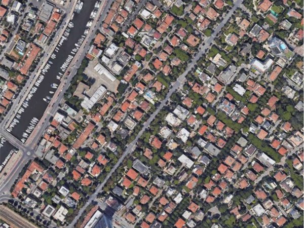 appartamento in vendita a Rimini in zona Marina Centro
