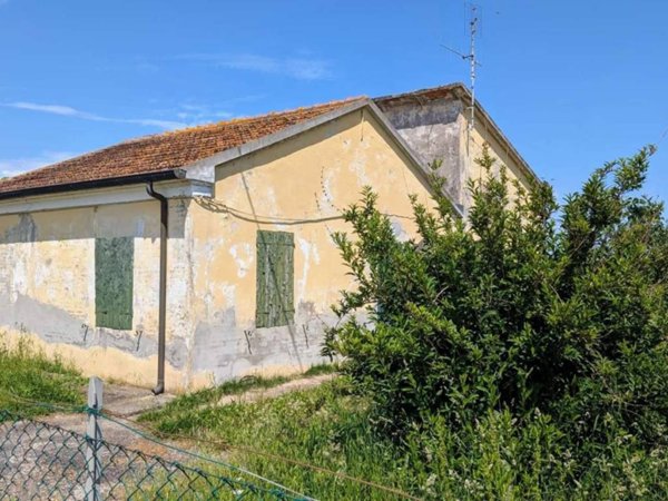 casa indipendente in vendita a Rimini in zona Torre Pedrera