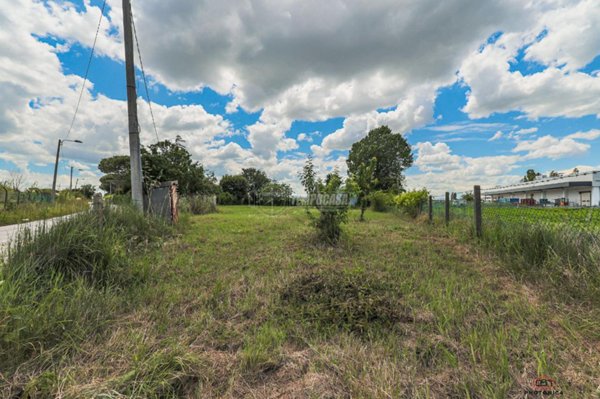 terreno edificabile in vendita a Rimini in zona Miramare di Rimini