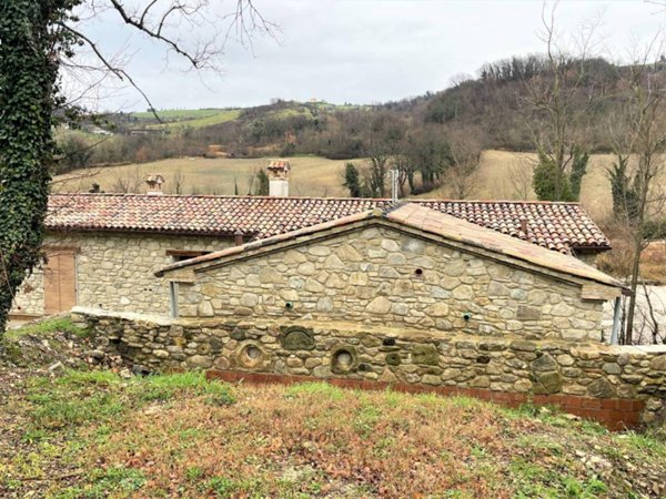 casa indipendente in vendita a Rimini in zona Corpolò