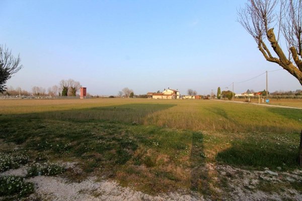 terreno agricolo in vendita a Rimini in zona Marecchiese