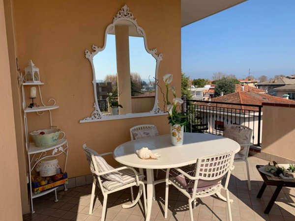 appartamento in vendita a Rimini in zona Miramare di Rimini
