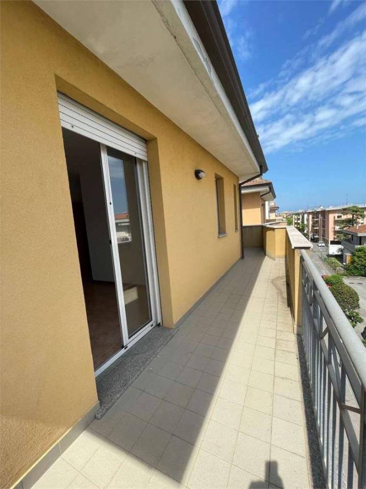 appartamento in vendita a Rimini in zona Miramare di Rimini