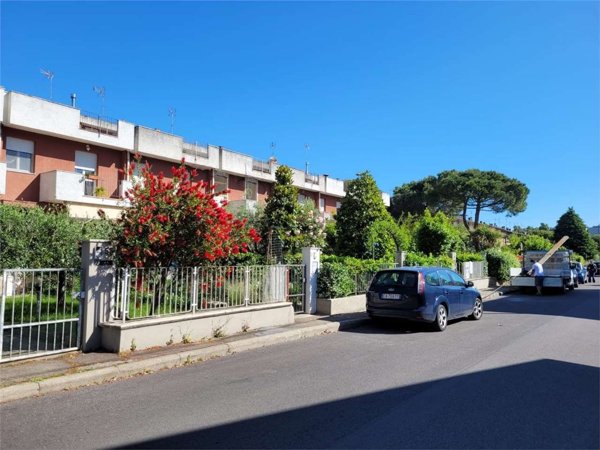 casa semindipendente in vendita a Rimini in zona Fiera Vecchia