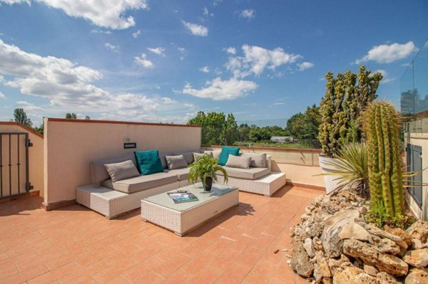 casa indipendente in vendita a Rimini in zona Vergiano