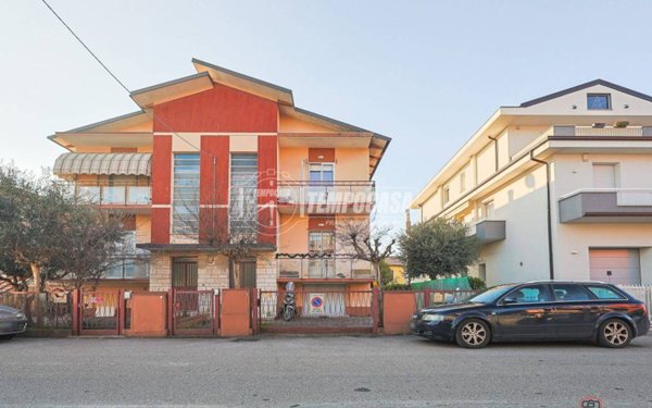 appartamento in vendita a Rimini in zona Borgo Mazzini