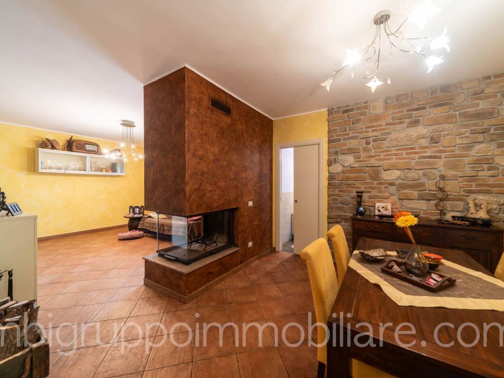 casa indipendente in vendita a Rimini in zona Vergiano