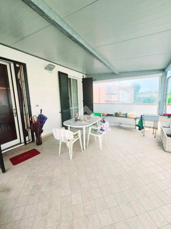 casa indipendente in vendita a Rimini in zona Viserba
