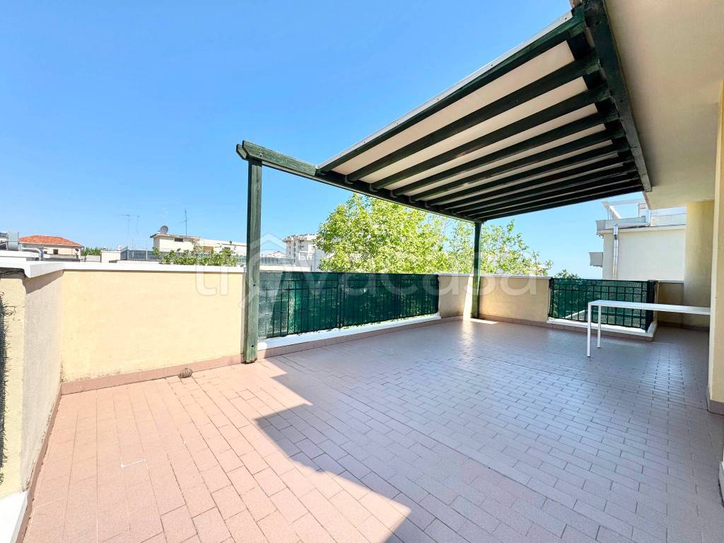 appartamento in vendita a Rimini in zona Miramare di Rimini