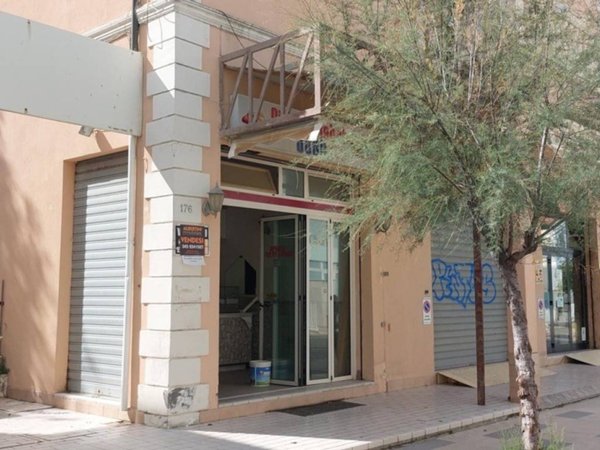 negozio in vendita a Rimini in zona Viserba