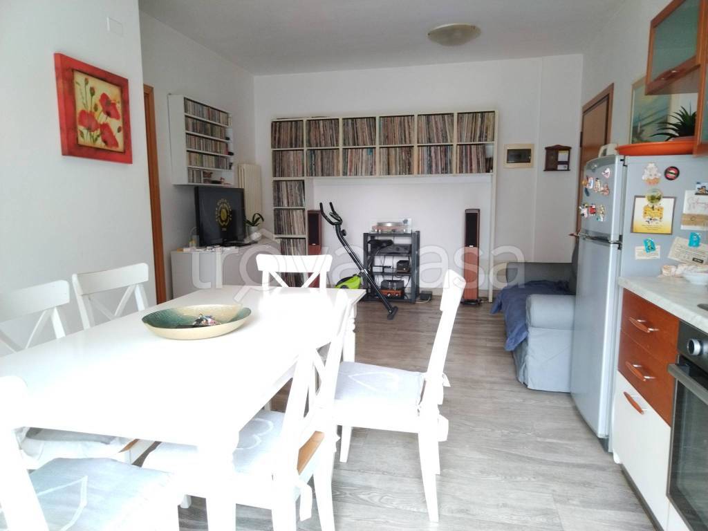 appartamento in vendita a Rimini in zona Miramare di Rimini