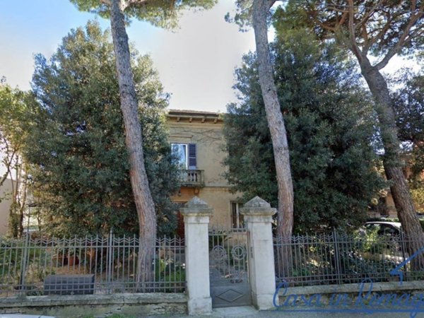 casa indipendente in vendita a Rimini in zona Borgo Mazzini