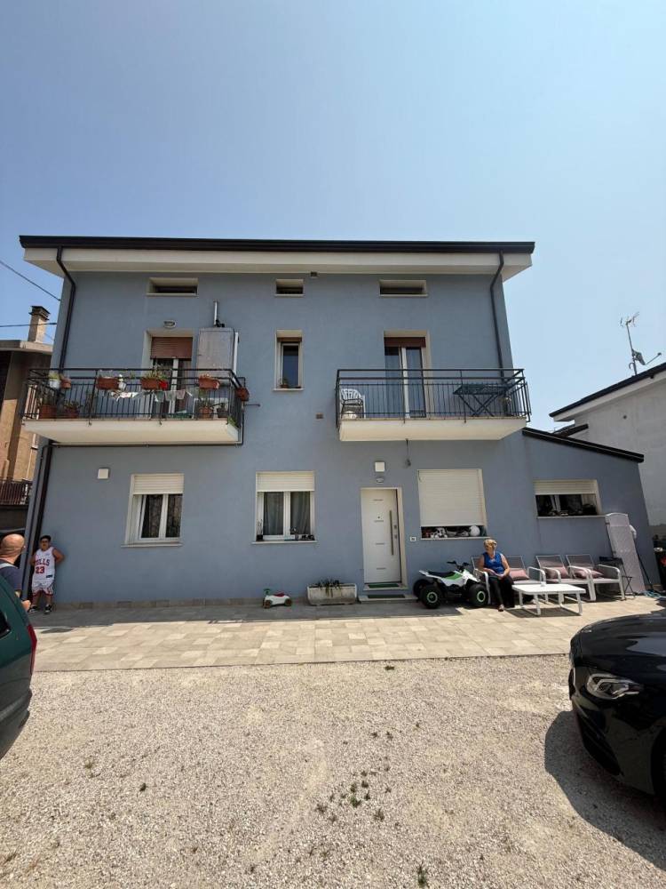 appartamento in vendita a Rimini in zona Rivazzurra