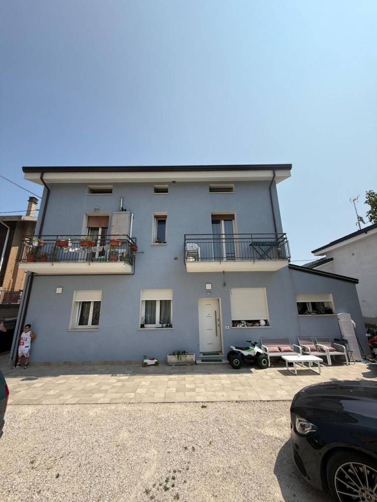 appartamento in vendita a Rimini in zona Rivazzurra