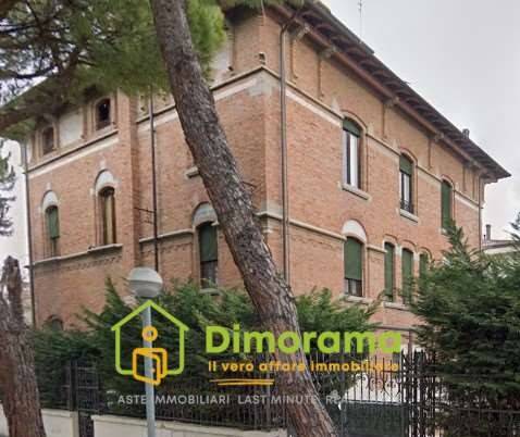 appartamento in vendita a Rimini in zona Marina Centro