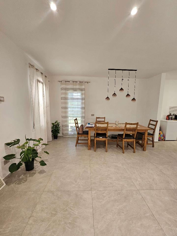 casa indipendente in vendita a Rimini in zona Miramare di Rimini