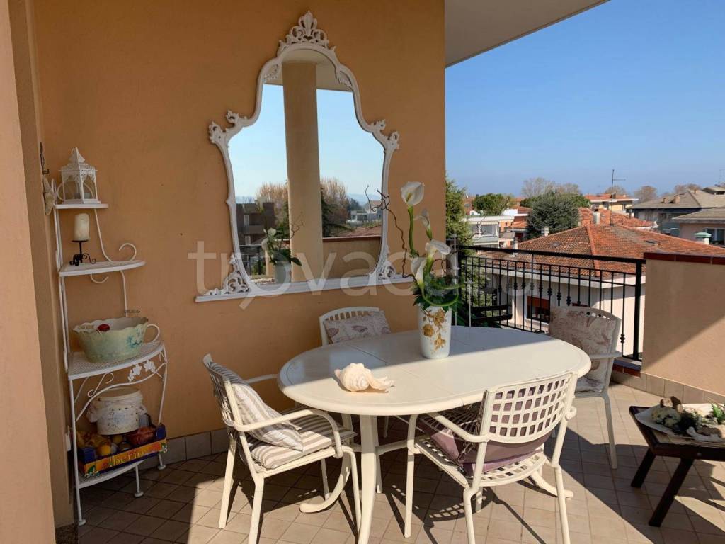 appartamento in vendita a Rimini in zona Miramare di Rimini