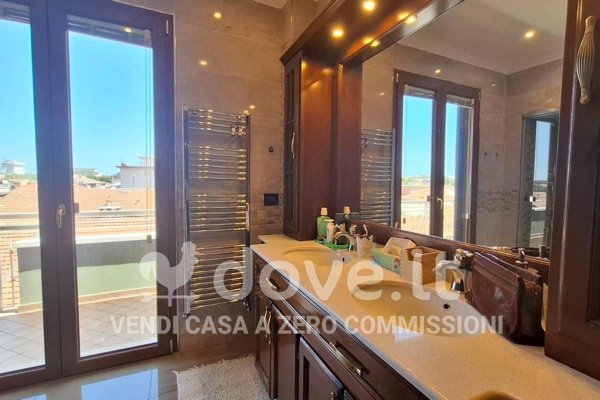 appartamento in vendita a Rimini in zona Rivazzurra