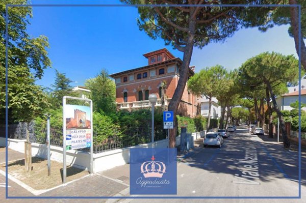 appartamento in vendita a Rimini in zona Marina Centro