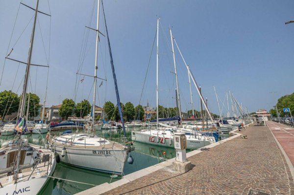 appartamento in vendita a Rimini in zona Marina Centro