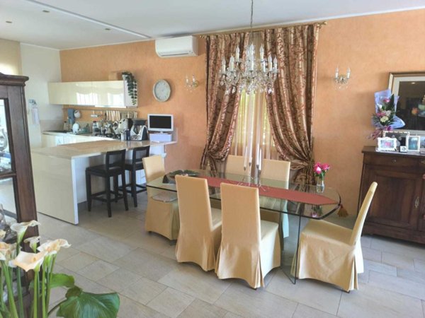 casa indipendente in vendita a Rimini in zona Gaiofana