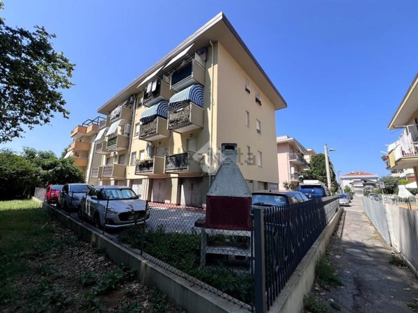 appartamento in vendita a Rimini in zona Miramare di Rimini