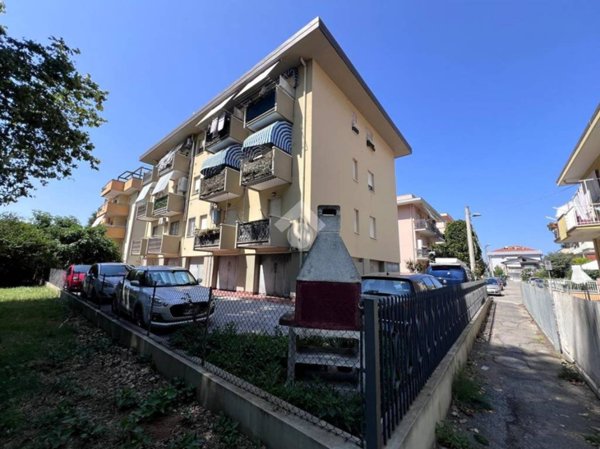 appartamento in vendita a Rimini in zona Miramare di Rimini