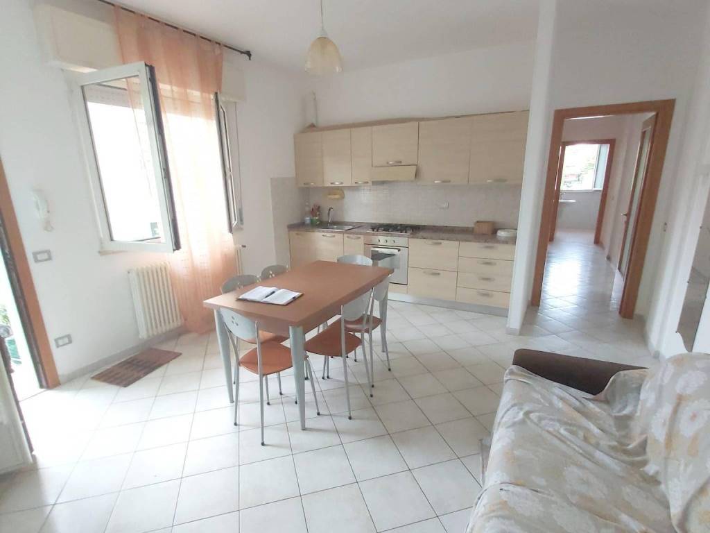 appartamento in vendita a Rimini in zona Miramare di Rimini