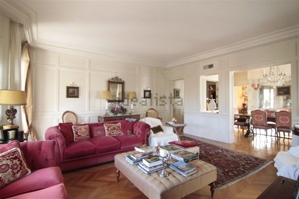 appartamento in vendita a Rimini in zona Marina Centro